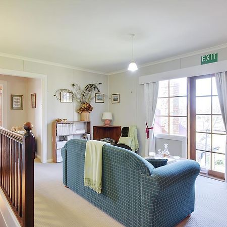 Redcliffe House Colonial Bed & Breakfast สวอนซี ภายนอก รูปภาพ