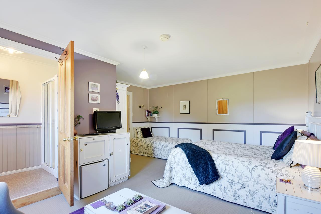 Redcliffe House Colonial Bed & Breakfast สวอนซี ภายนอก รูปภาพ