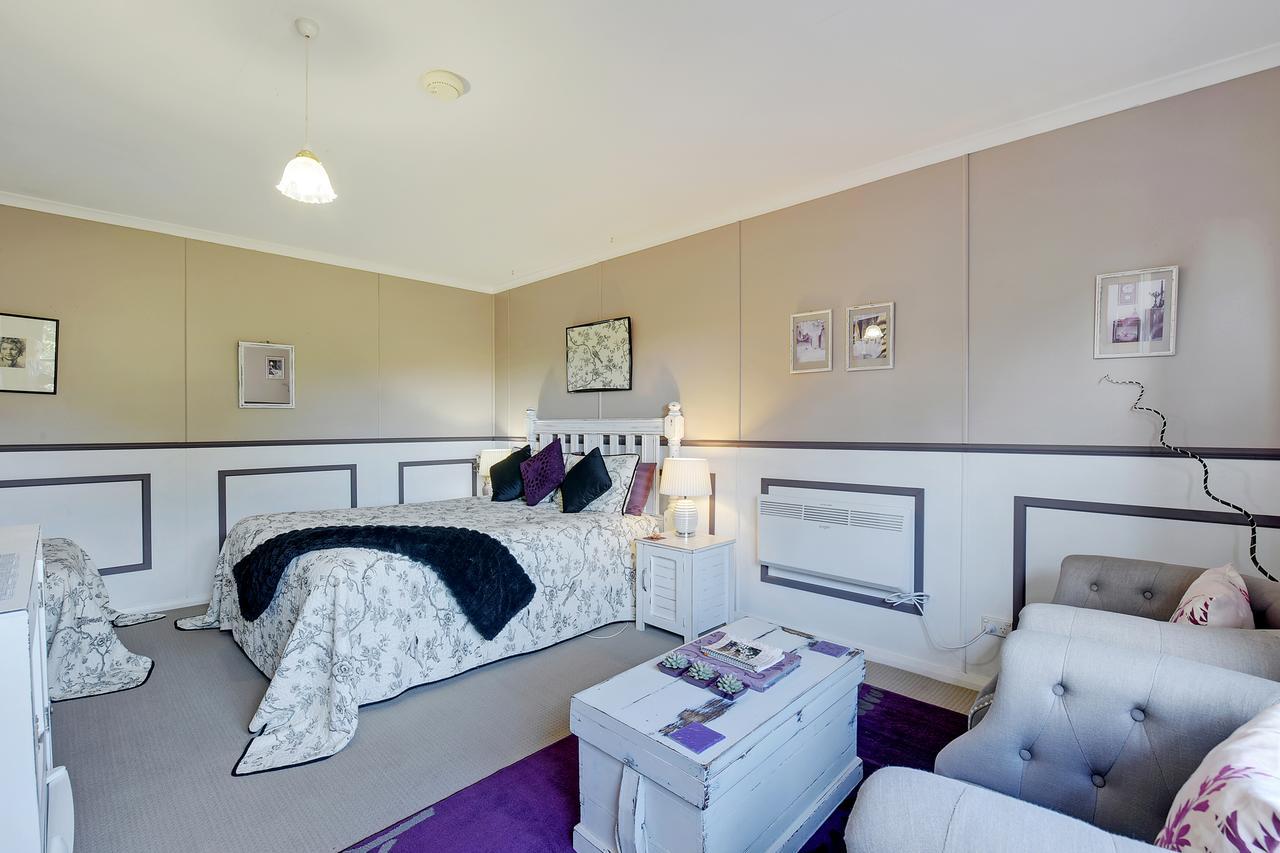 Redcliffe House Colonial Bed & Breakfast สวอนซี ภายนอก รูปภาพ