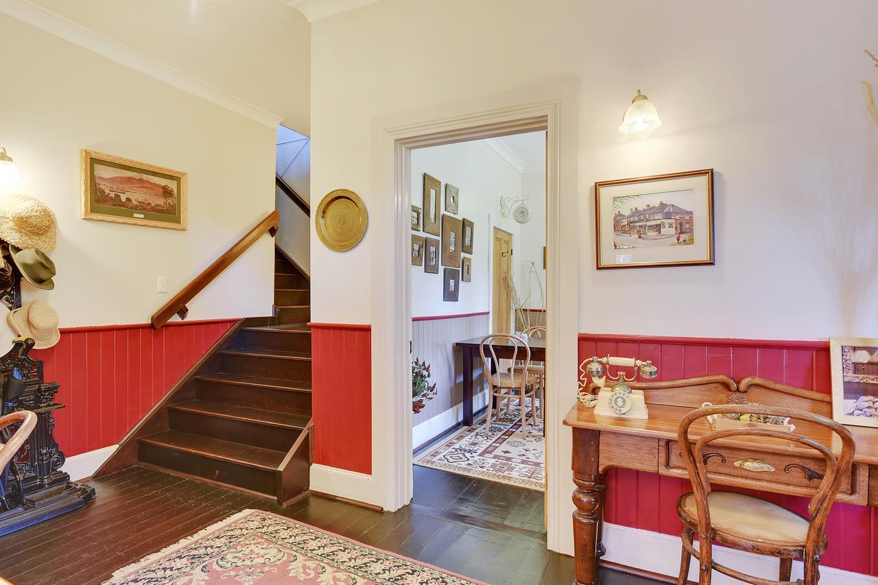 Redcliffe House Colonial Bed & Breakfast สวอนซี ภายนอก รูปภาพ